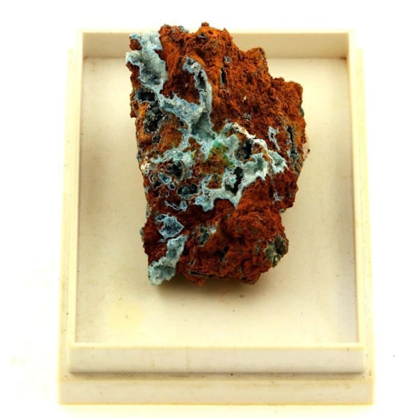 Sten og mineraler. Senegalite på turkis. 84,3 øre. Mount Kourou Diakouma, Senegal, Afrika.. Turkos