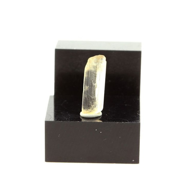 Stenar och mineraler. Scapolite. 1,78 ct. Mpwapwa-distriktet, Dodoma-regionen, Tanzania.