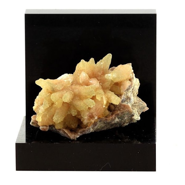 Stenar och mineraler. Kalcit. 182,5 cent. Luzy, Nièvre, Frankrike.