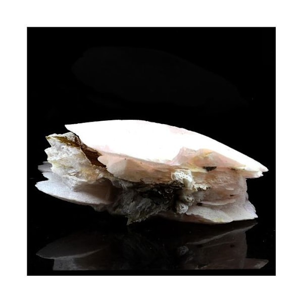 Kivet ja mineraalit. Mangano kalsiitti. 3136,0 ct. Sisä-Mongolia, Kiina.