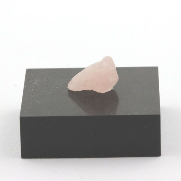 Sten og mineraler. Morganit. 4.095 øre. Afrika.