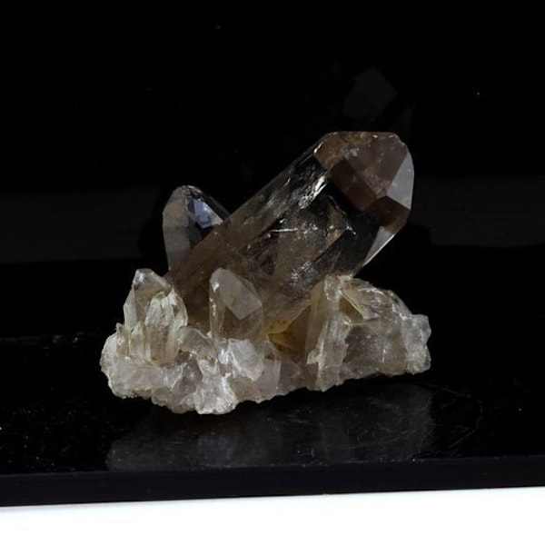 Sten og mineraler. Røgkvarts. 124,0 øre. Alpe d'Huez, Frankrig.