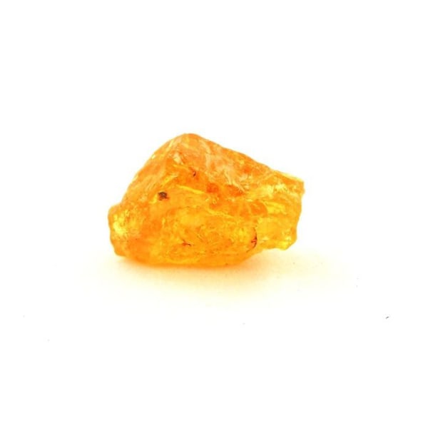 Kivet ja mineraalit. Spessartiitti-granaatti. 3,16 ct. Sangulungulu Hill, Loliondo, Tansania. Röd
