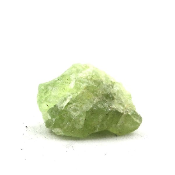 Kivet ja mineraalit. Peridootti. 4,78 ct. Almklovdalen, Vanylven, Norja.