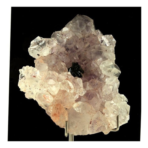 Sten og mineraler. Ametyst Quartz + Epidote. 647,50 øre. Xichang County, Sichuan, Kina.