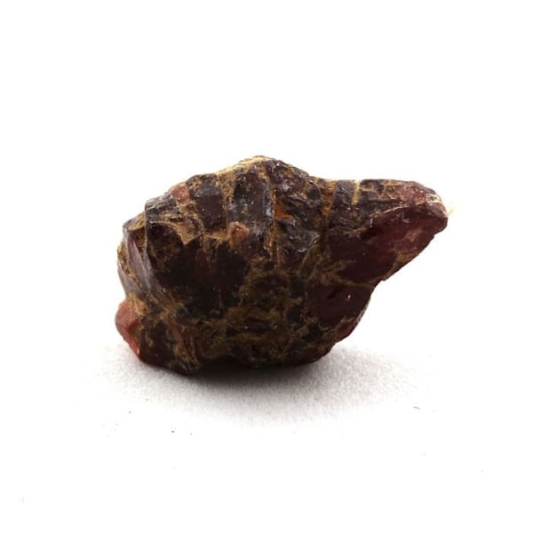 Kivet ja mineraalit. Rodoliitin granaatti. 9,15 ct. Madagaskar.