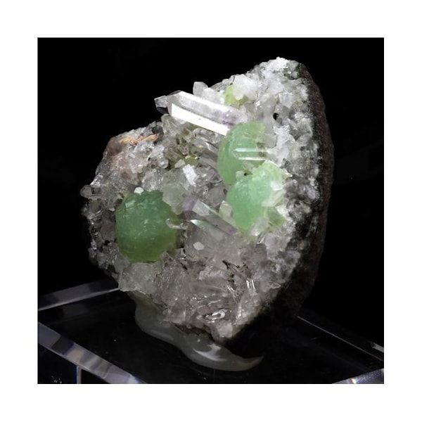 Sten og mineraler. Præhnit, Calcit, Kvarts. 1369,5 ct. Goboboseb Mts, Brandberg, Namibia. Grön