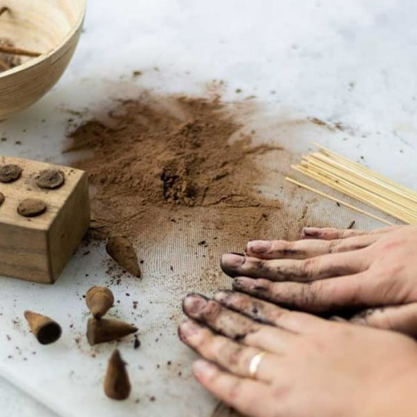 DIY røgelse kit - LES INCENSES DU MONDE - 100 bambuspinde - Divine Benzoin Powder - Finishing Powder