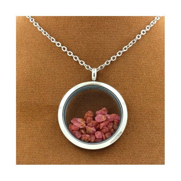 Stenar och mineraler. Rå Spinel Halsband. Medaljong modell 25 mm. Silverfärg. Pengar