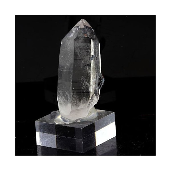 Kivet ja mineraalit. Kvartsi + hematiitti. 85,0 ct. Les Deux Alpes, Isère, Ranska.