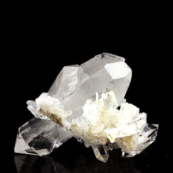 Kivet ja mineraalit. Kvartsi. 266,0 ct. Montvernier, Saint-Jean-de-Maurienne, Ranska.