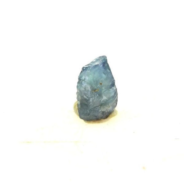 Kivet ja mineraalit. Aleksandriitti. 0,35 ct. Manyarajärvi, Arushan alue, Tansania.