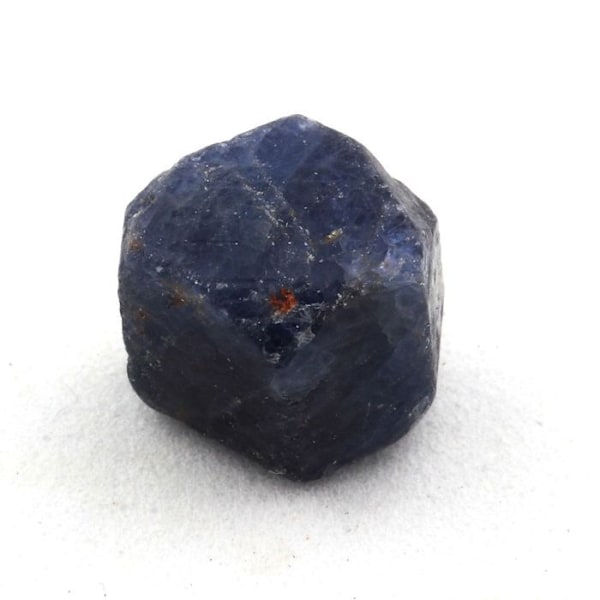 Sten og mineraler. Safir. 9,20 ct. Zazafotsy, Ihorombe, Madagaskar.