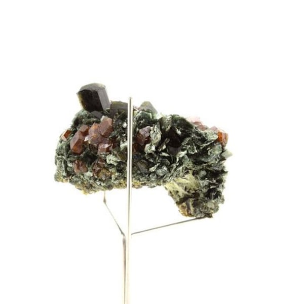 Sten og mineraler. Grossulær granat. 416,5 øre. Diakon, Kayes, Mali. Röd