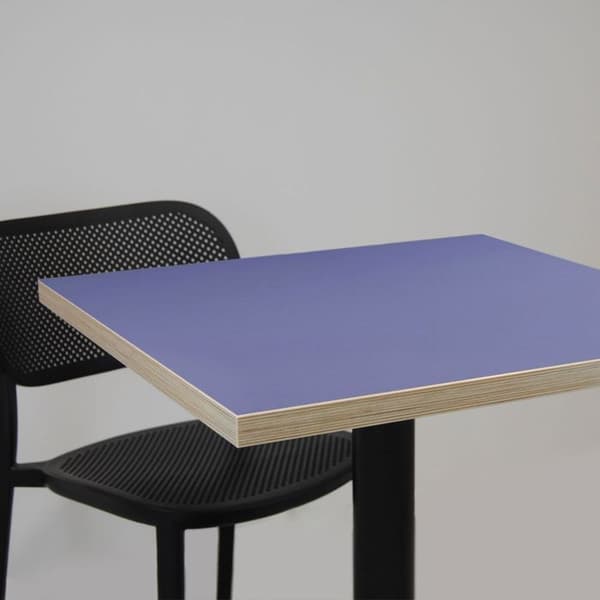 Tabel 70 x 70 cm - model Bazila blå bemærkninger trækanter Blå