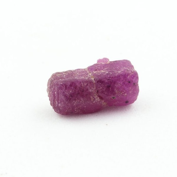 Sten og mineraler. Ruby.5.655 ct. Kiteto-distriktet, Manyara-regionen, Tanzania. Röd