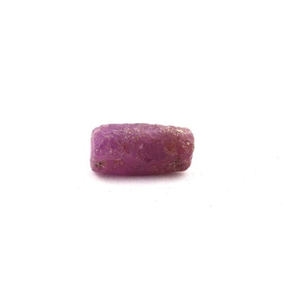Sten og mineraler. Rubin. 4,65 øre. Kiteto-distriktet, Manyara-regionen, Tanzania. Röd