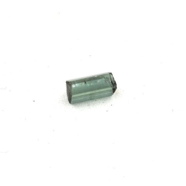 Sten og mineraler. Grøn turmalin. 0,40 ct. Paprok, Nuristan, Afghanistan. Grön
