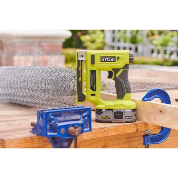 RYOBI - 18V ONE+ hæftemaskine - 9,4 mm hæfteklammer, længde 6,35 mm til 14,3 mm - 90 hæftemagasiner + hæfteklammer og krog - R18ST50-0 Grön / Träkol