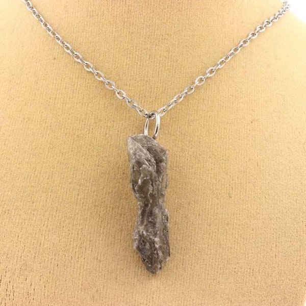 Collier - ABIJOUX - Gypse brut - 15,28 ct - Rustfrit stål - Blandt barn/voksen