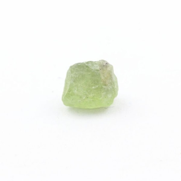 Sten og mineraler. Peridot.2.350 ct. Almklovdalen, Vanylven, Norge.