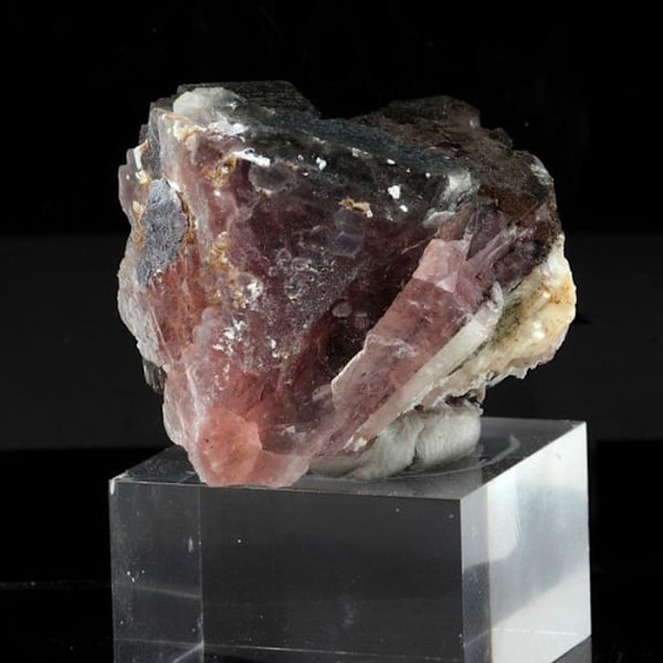 Sten og mineraler. Fluorit. 485,0 øre. Mont-Blanc-massivet (Les Droites), Frankrig.