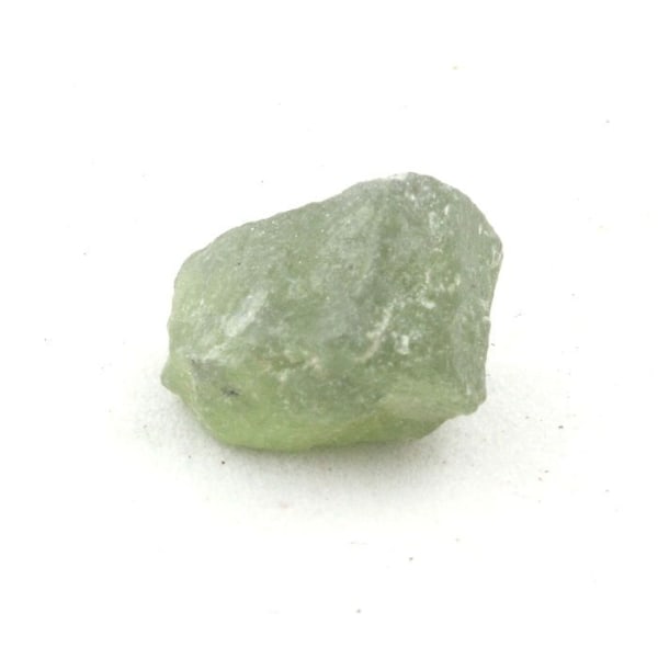 Stenar och mineraler. Peridot. 3,84 ct. Almklovdalen, Vanylven, Norge.