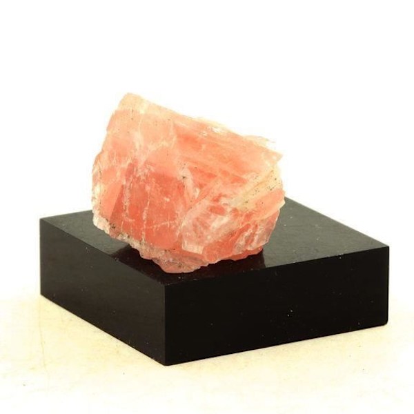 Sten og mineraler. Pink Fluorit. 68,10 ct. Talèfre, Mont-Blanc-massivet, Frankrig.