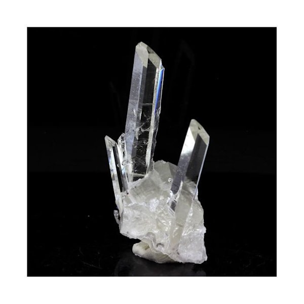Kivet ja mineraalit. Kvartsi + Kalkopyriitti. 78,0 ct. La Gardette -kaivos, Bourg d'Oisans, Isère, Ranska.