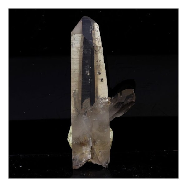 Kivet ja mineraalit. Kvartsi. 62,0 ct. Alpe d'Huez, Bourg d'Oisans, Ranska.