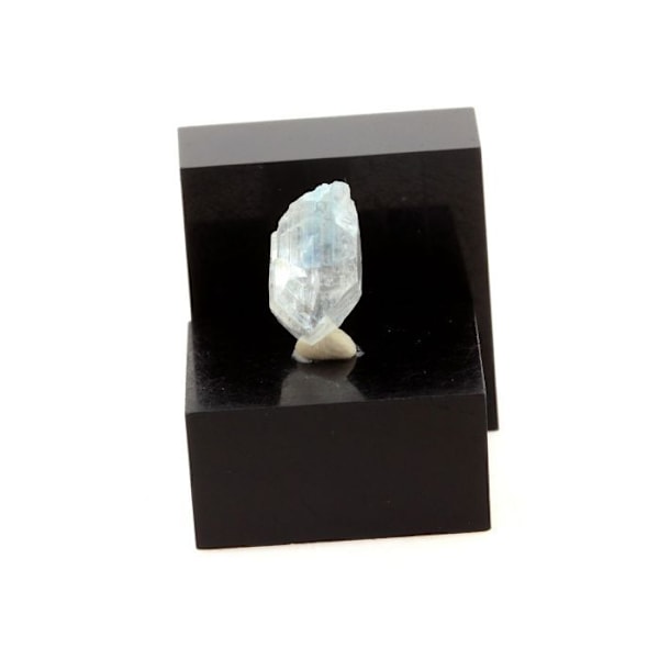 Stenar och mineraler. Euklas. 3,44 ct. Parelhas, Rio Grande do Norte, Brasilien.