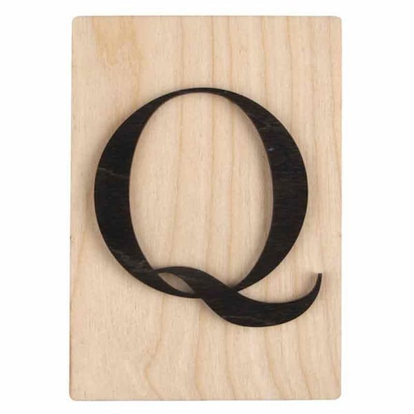 Dekorationsbogstaver i træ - Ikke specificeret - Q - 14,9 x 10,5 cm - Sort - Indendørs Svart