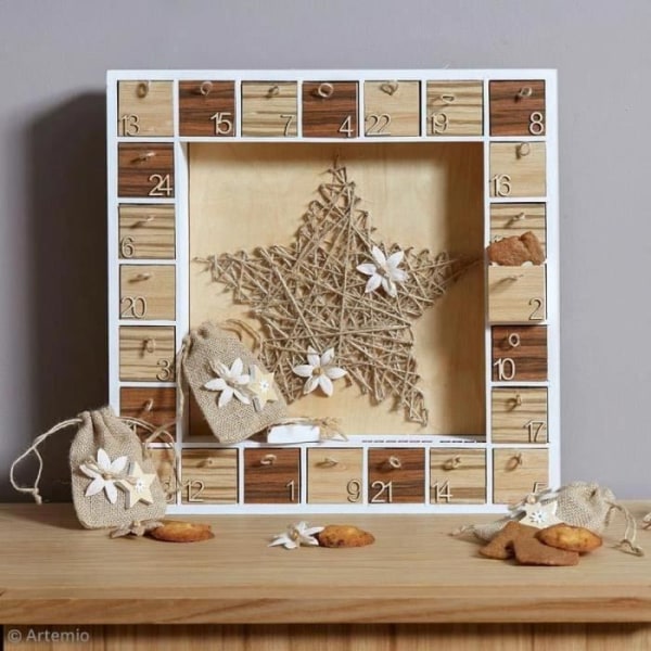 Firkantet adventskalender i træ til at dekorere - ARTEMIO - 39 x 39 cm - 24 rum - Beige Beige