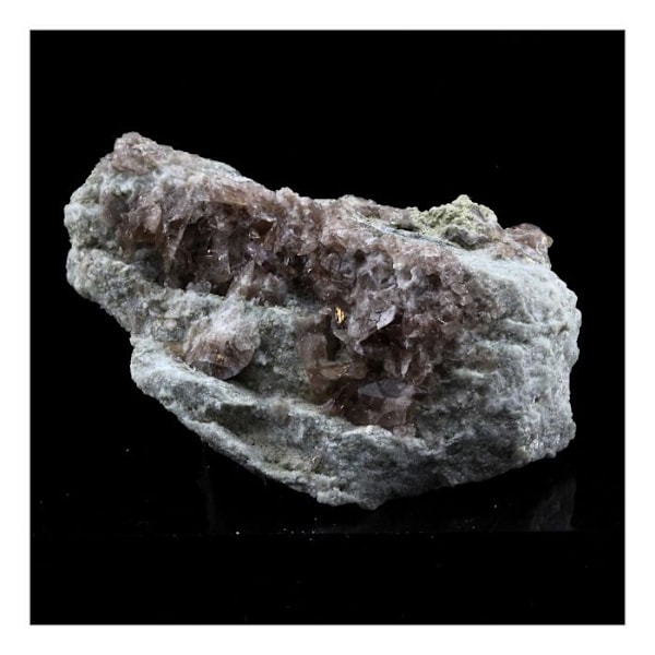Stenar och mineraler. Axinit. 128,0 cent. La Balme d'Auris, Bourg d'Oisans, Isère, Frankrike..