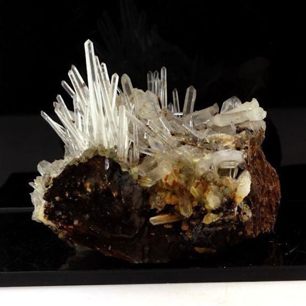 Stenar och Mineraler - ABIJOUX - Pyrit + Kvarts - Äkthetscertifikat - 785 ct - 55x60x45 mm