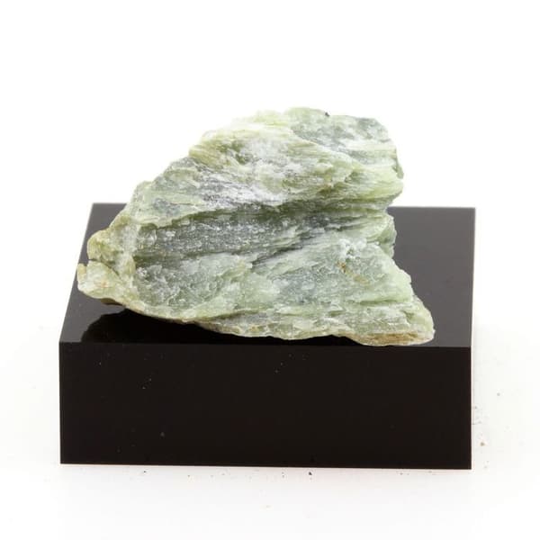 Vesuvianite 36,6 karat Flerfärgad