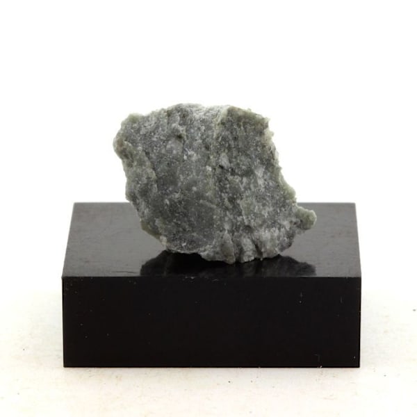 Peridotite 12,8 karat Flerfärgad