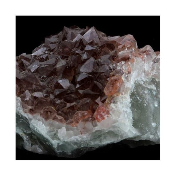 Hematoid Quartz + Fluorite 577,3 karat Flerfärgad