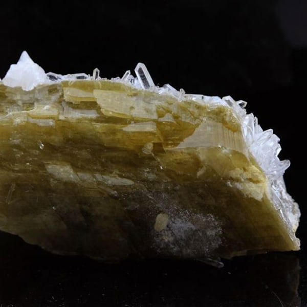 Siderite, Quartz 202,9 karat Flerfärgad