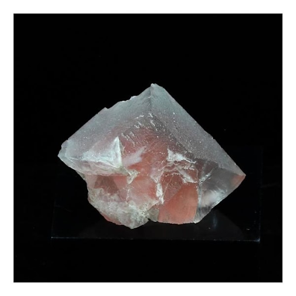 Stenar och mineraler. Rosa fluorit. 13,0 ct. Mont Blanc-massivet, Frankrike.