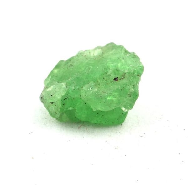 Kivet ja Mineraalit. Tsavorite-granaatti. 3,10 ct. Manyaran alue, Tansania.