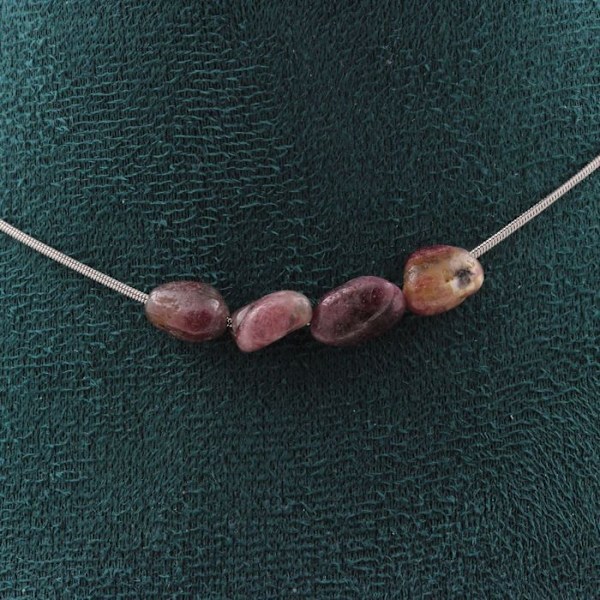 Kaulaketju - ABIJOUX - Turmaliini Rubellite - 4 helmeä - Ruostumaton teräs - Mukautettavissa oleva pituus Rosa