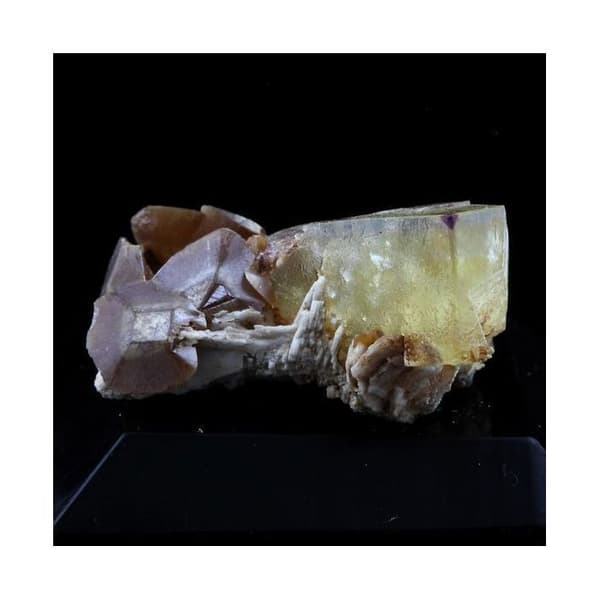 Stenar och mineraler. Wulfenit + Fluorit. 31,5 ct. Lantignié, Frankrike.