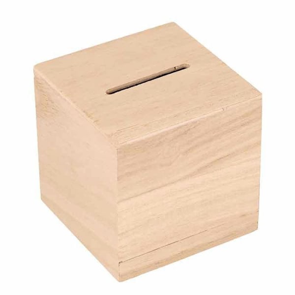 Sæt med 6 kvadratiske sparegrise i træ - 6 x 6 x 6 cm kastanj