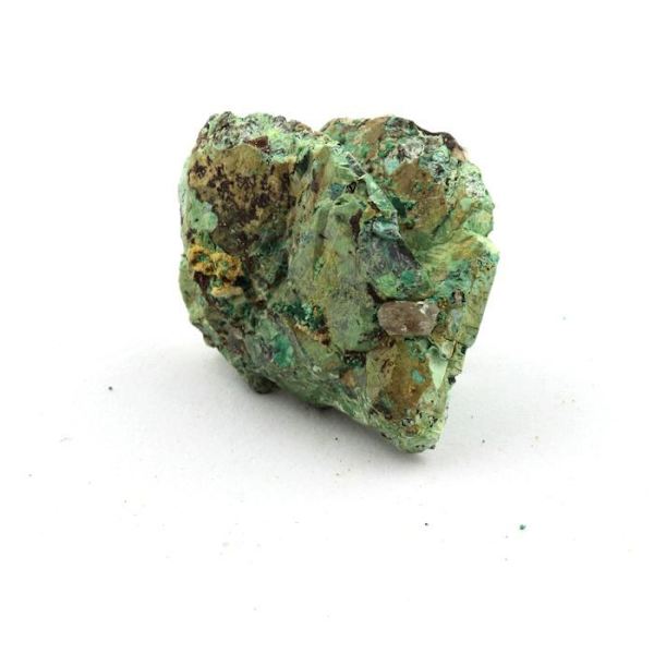 Stenar och mineraler. Bournonit + Bindheimit + Malakit. 102,95 cent. Combe Guichard, Prunières, Isère, Frankrike.