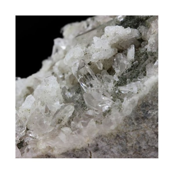 Anatas, Albite, Quartz 261,3 karat Flerfärgad