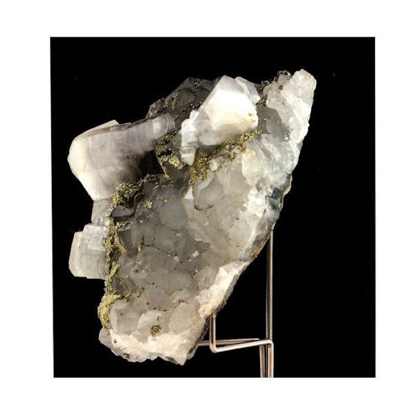 Sten og mineraler. Calcit, Pyrit, Fluorit. 1515,5 ct. El Hammam Mine, Meknes, Marokko.