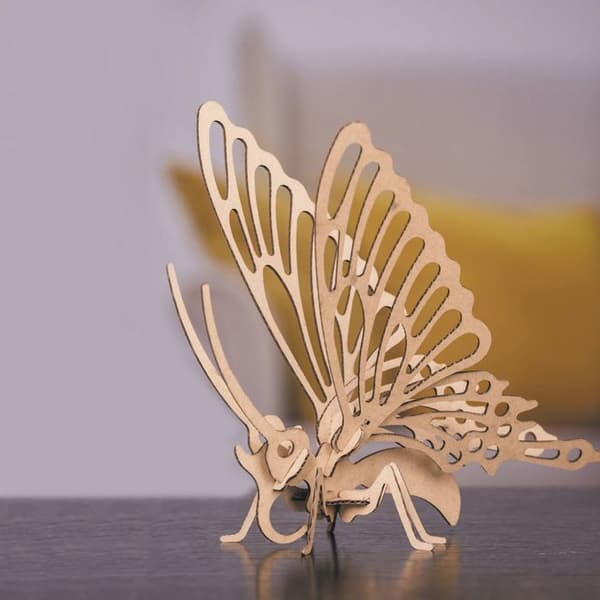 3D sommerfugl model i pap, der skal samles selv brun