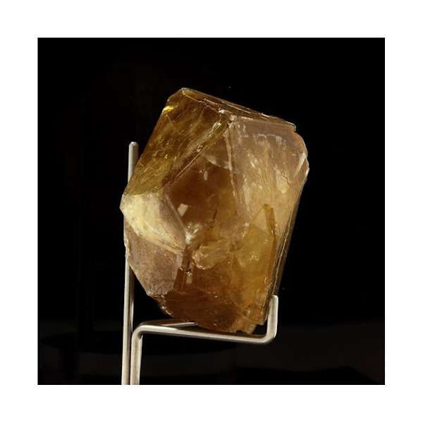 Kivet ja mineraalit. Bariitti. 596,00 ct. Saint-Saturnin, Puy-de-Dôme, Ranska.