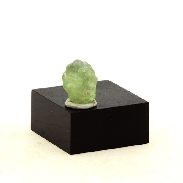 Sten og mineraler. Peridot. 2,50 øre. Almklovdalen, Vanylven, Norge.